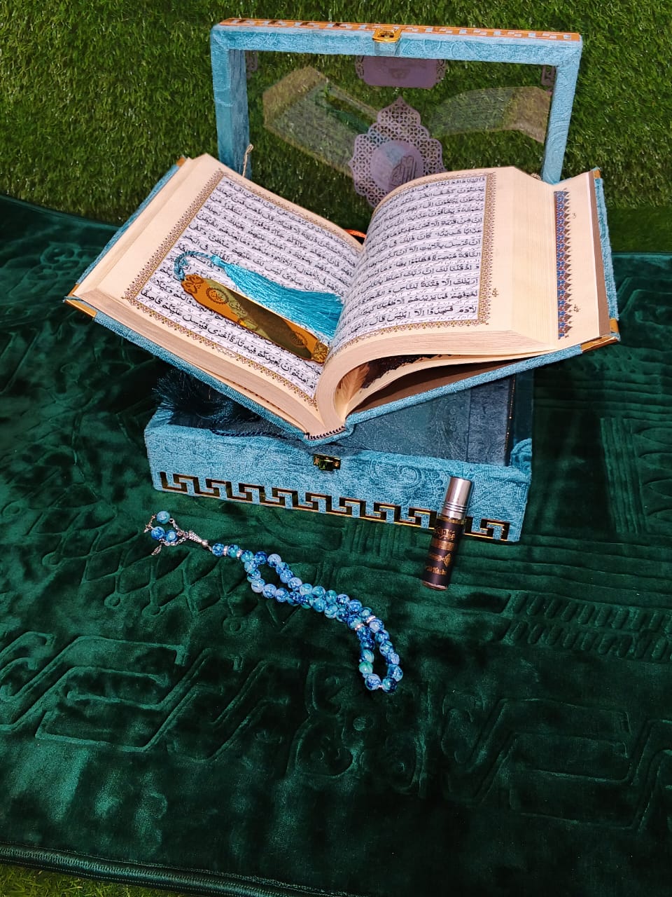 Deluxe Blue Velvet Quran Gift Set with Gold Embossing – Quran 113
